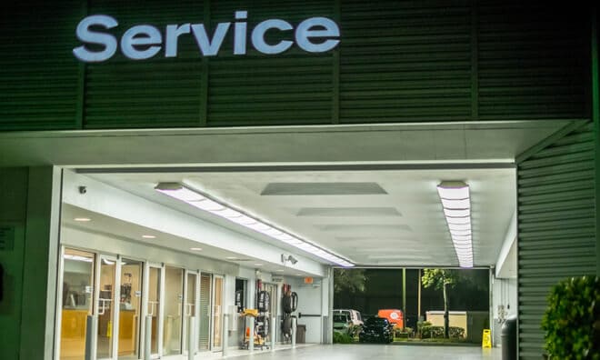 Car service building Car service building