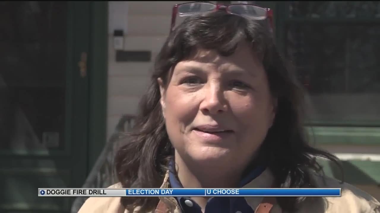 Springs woman trains dogs to evacuate for smoke alarm