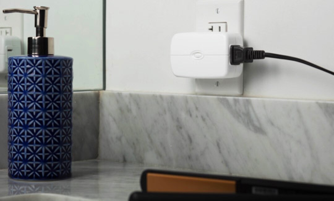 Smart switches and plugs