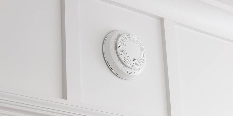 https://www.adt.com/content/dam/adt6/pages/resources/template/smokedetector.jpg