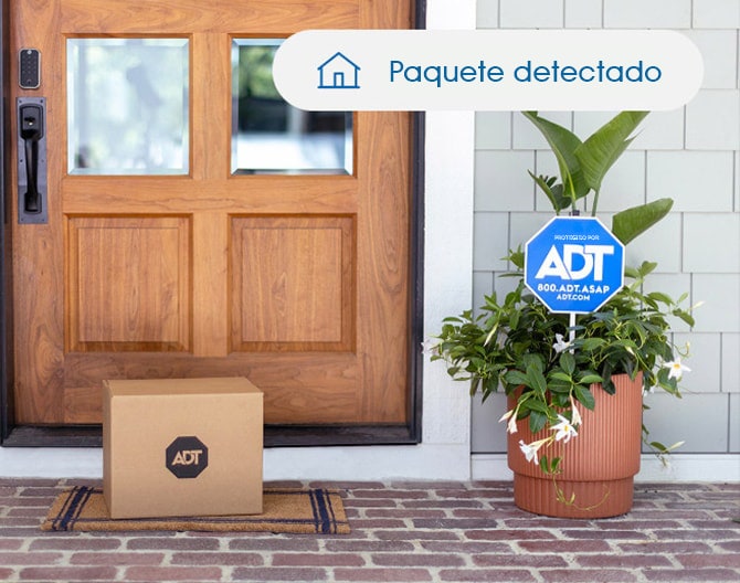 El paseador de perros recibe acceso a la casa de una persona a través de Trusted Neighbor. El paseador de perros recibe acceso a la casa de una persona a través de Trusted Neighbor.
